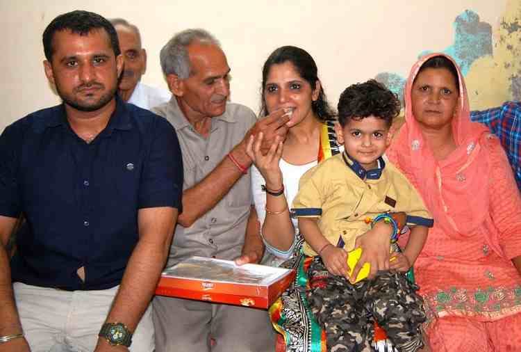 chandigarh, upsc second topper anu kumari marksheet