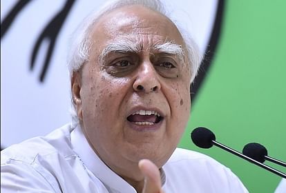 Kapil Sibal: पीएम मोदी के परिवारवाद के आरोपों पर कपिल सिब्बल का पलटवार, कहा- भाजपा सुविधा की राजनीति करती है kapil sibal target bjp pm modi over his remark on dynasty politics corruption in telangana hyderabad