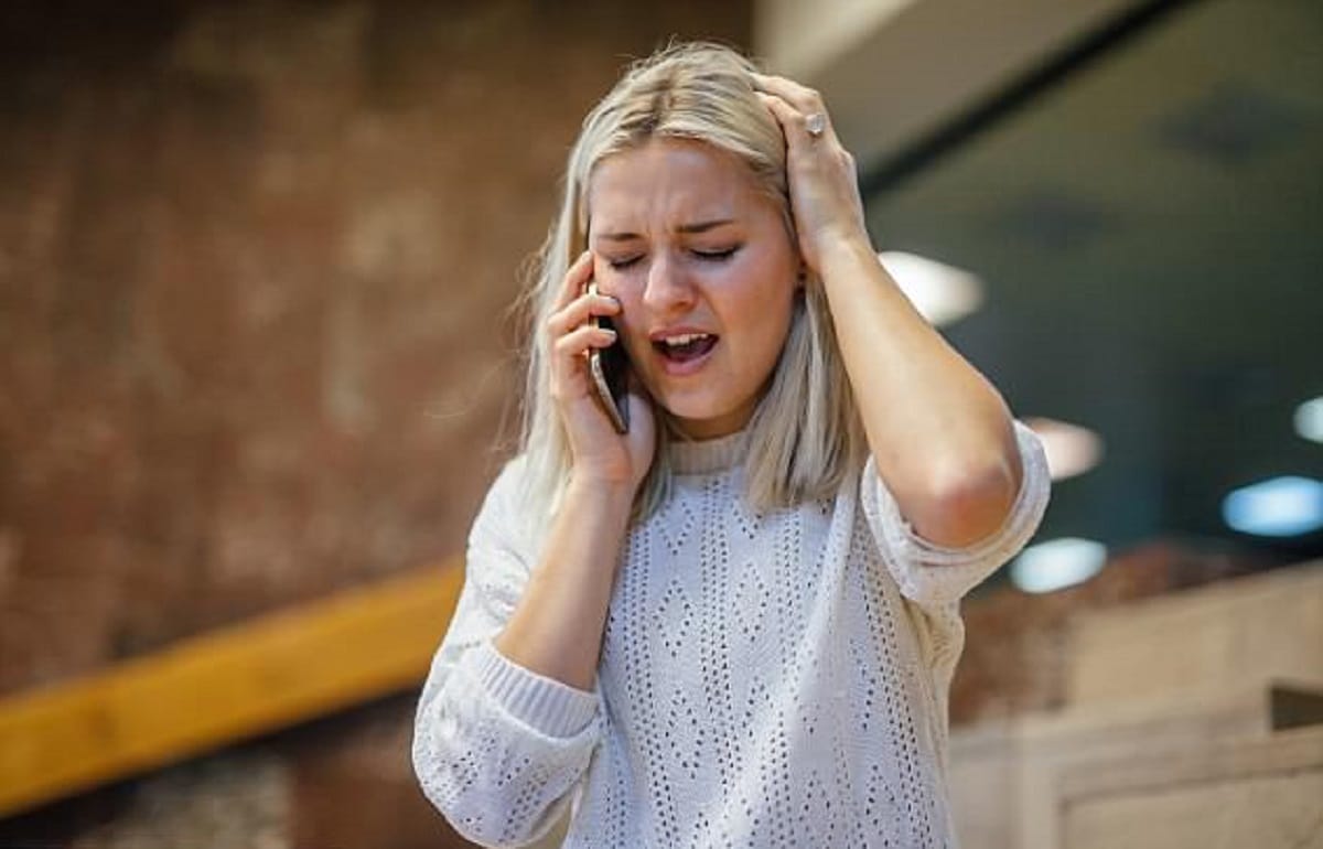 Robocall: Record 3.4 BILLION fake phone calls were made in april