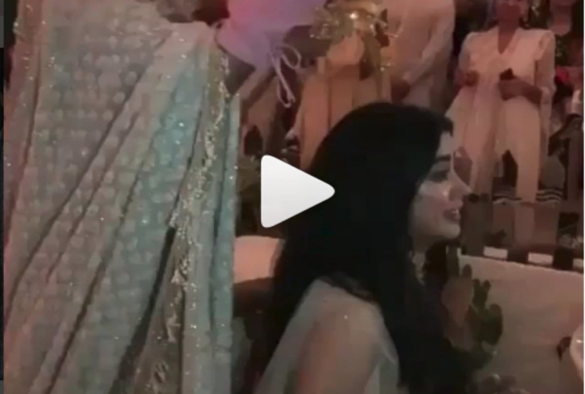 janhvi kapoor didnt get married at least one year
