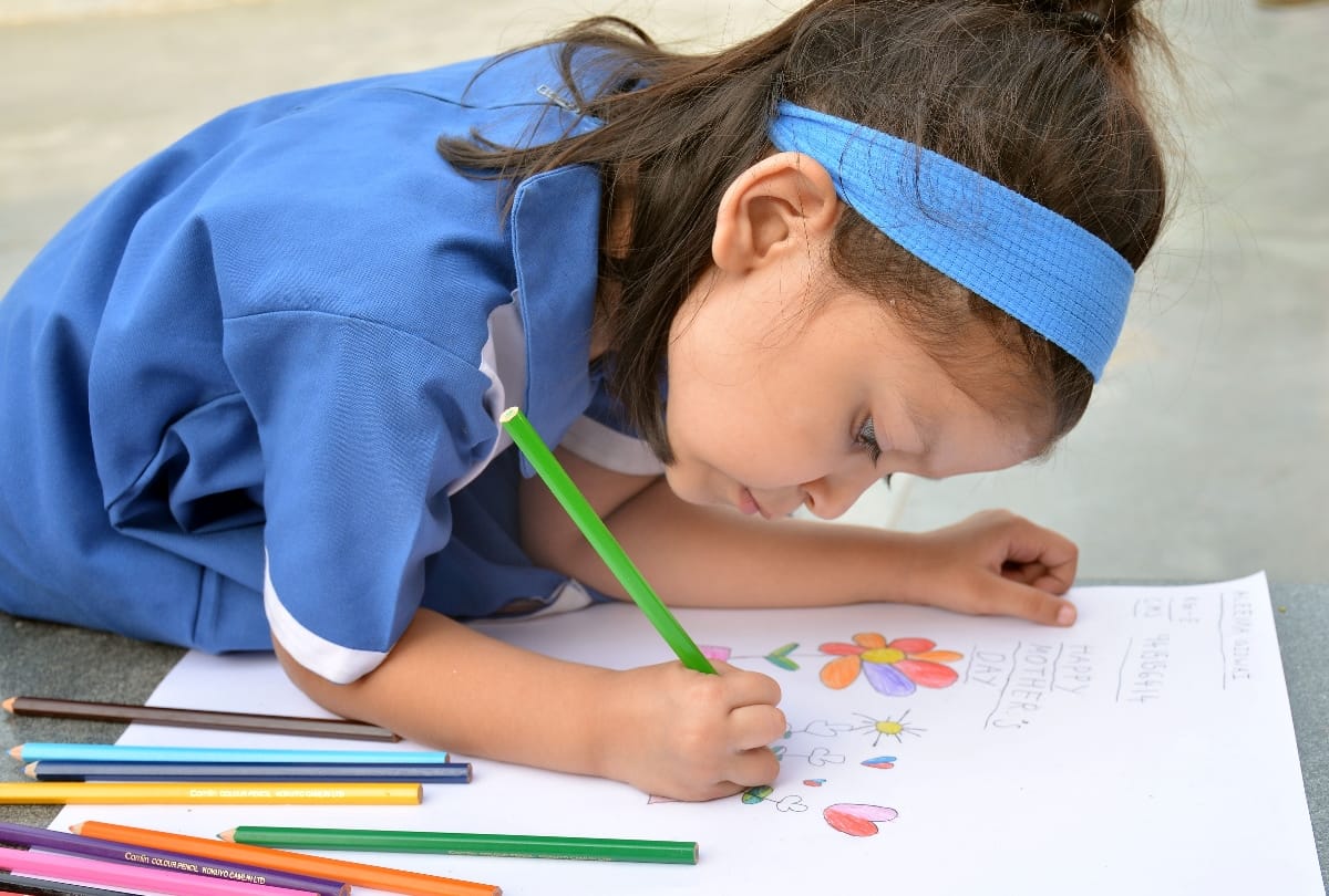 VIP Guest  in Amar Ujala Mother's Day Painting Competition 