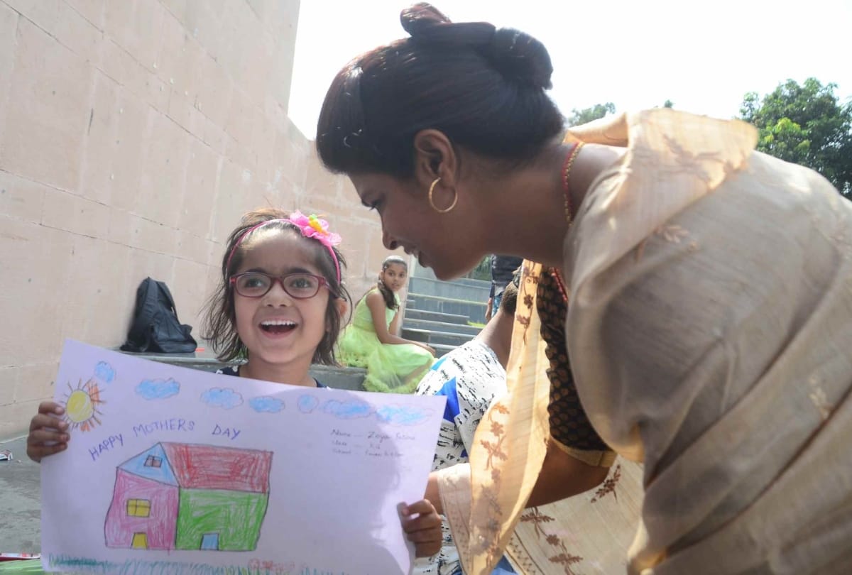 VIP Guest  in Amar Ujala Mother's Day Painting Competition 