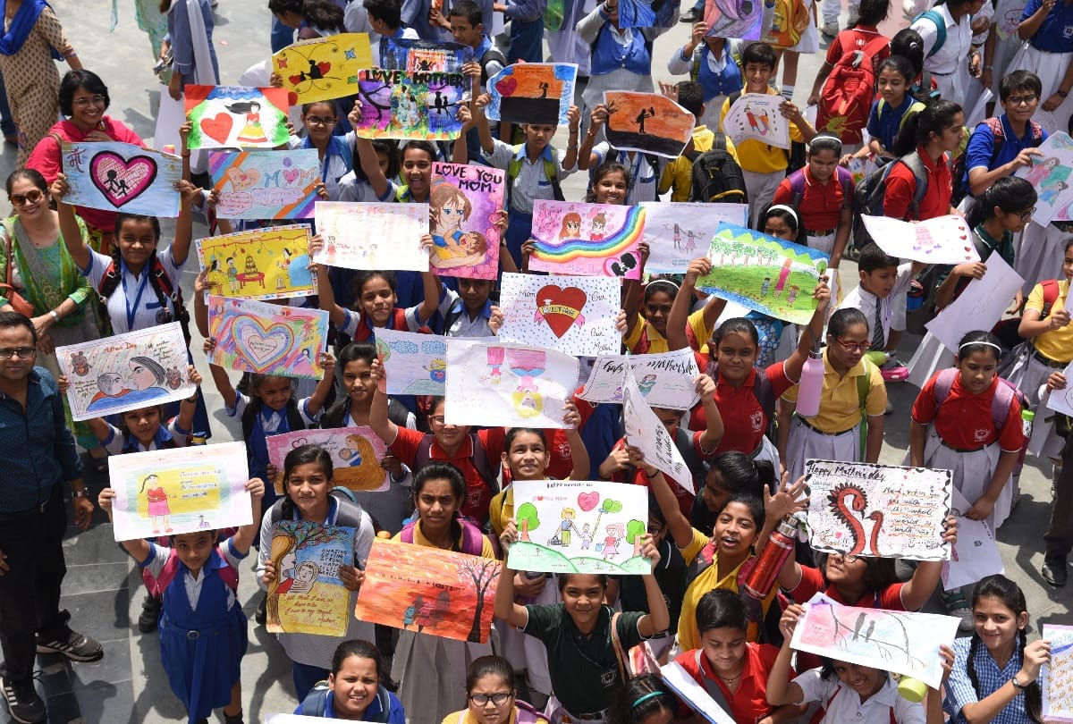 amar ujala mother's day painting competition
