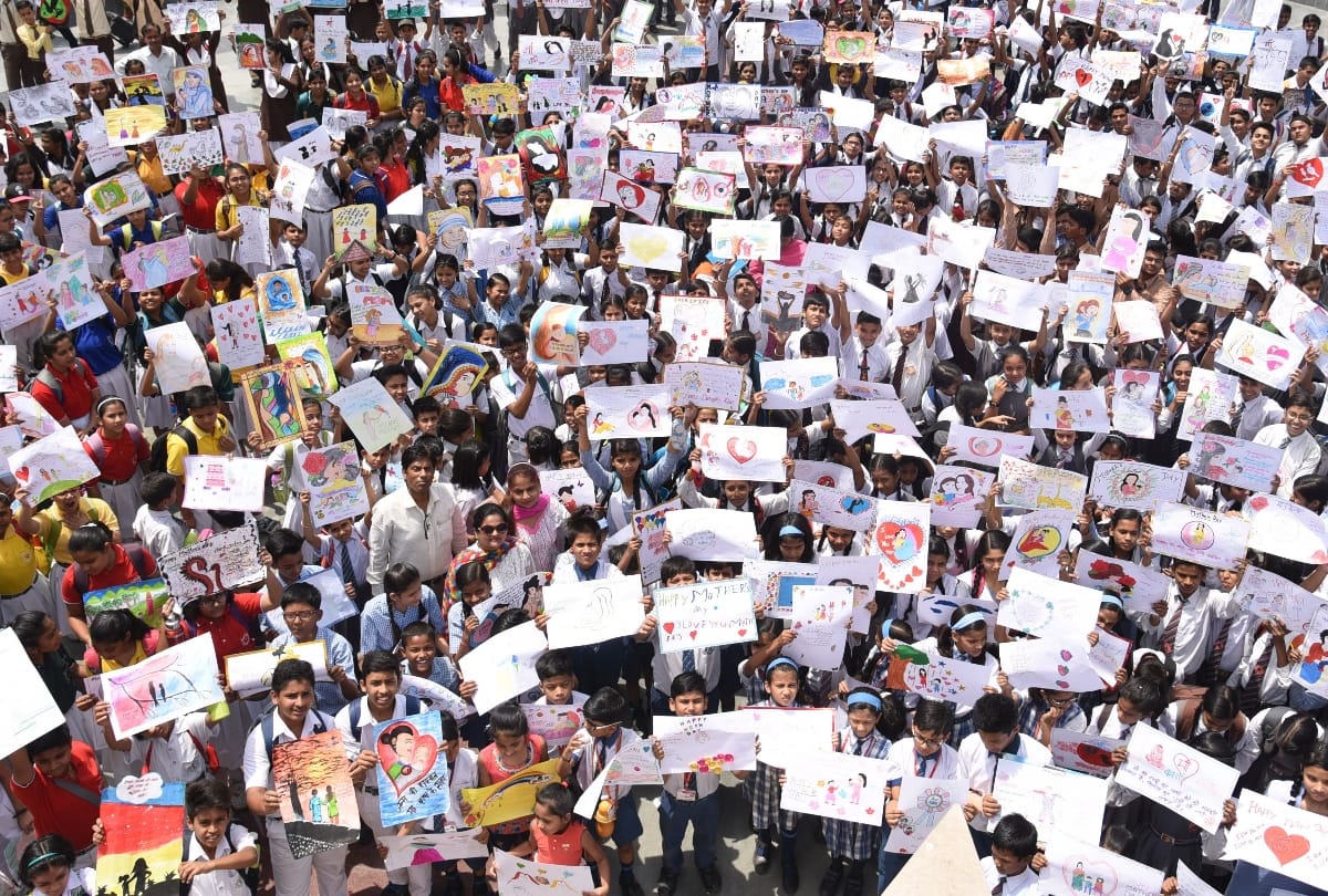 amar ujala mother's day painting competition