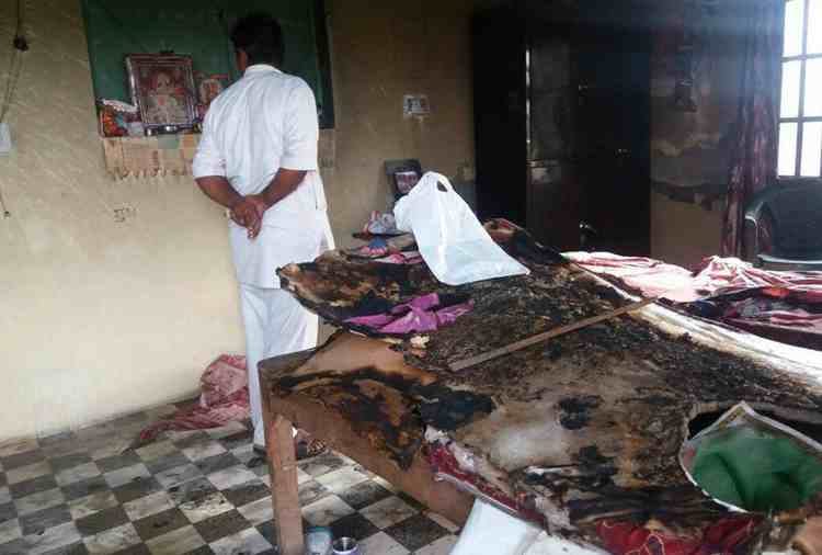 ambala lady commits suicide with three yeard old son, both burnt alive