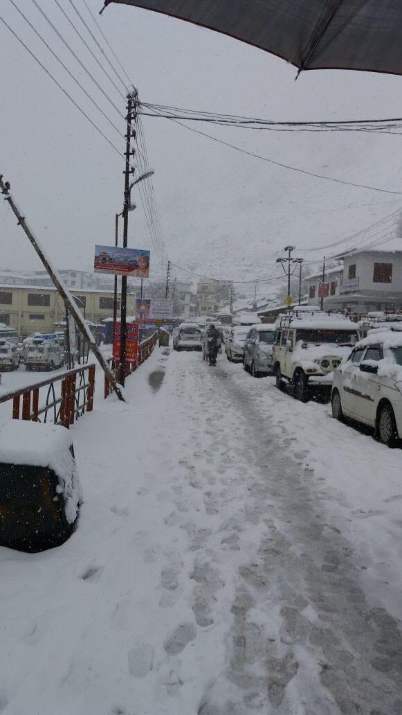 snowfall in kedarnath and badrinath on may 