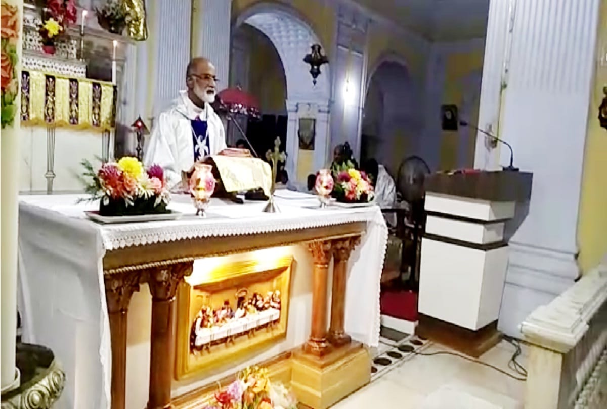 Sardhana church Sant Francis Kalishta says Only Hindus are safe in India 