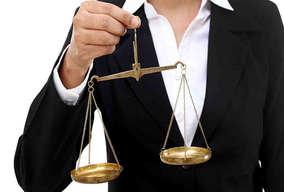 Trouble for lawyers with jobs or doing business with advocacy