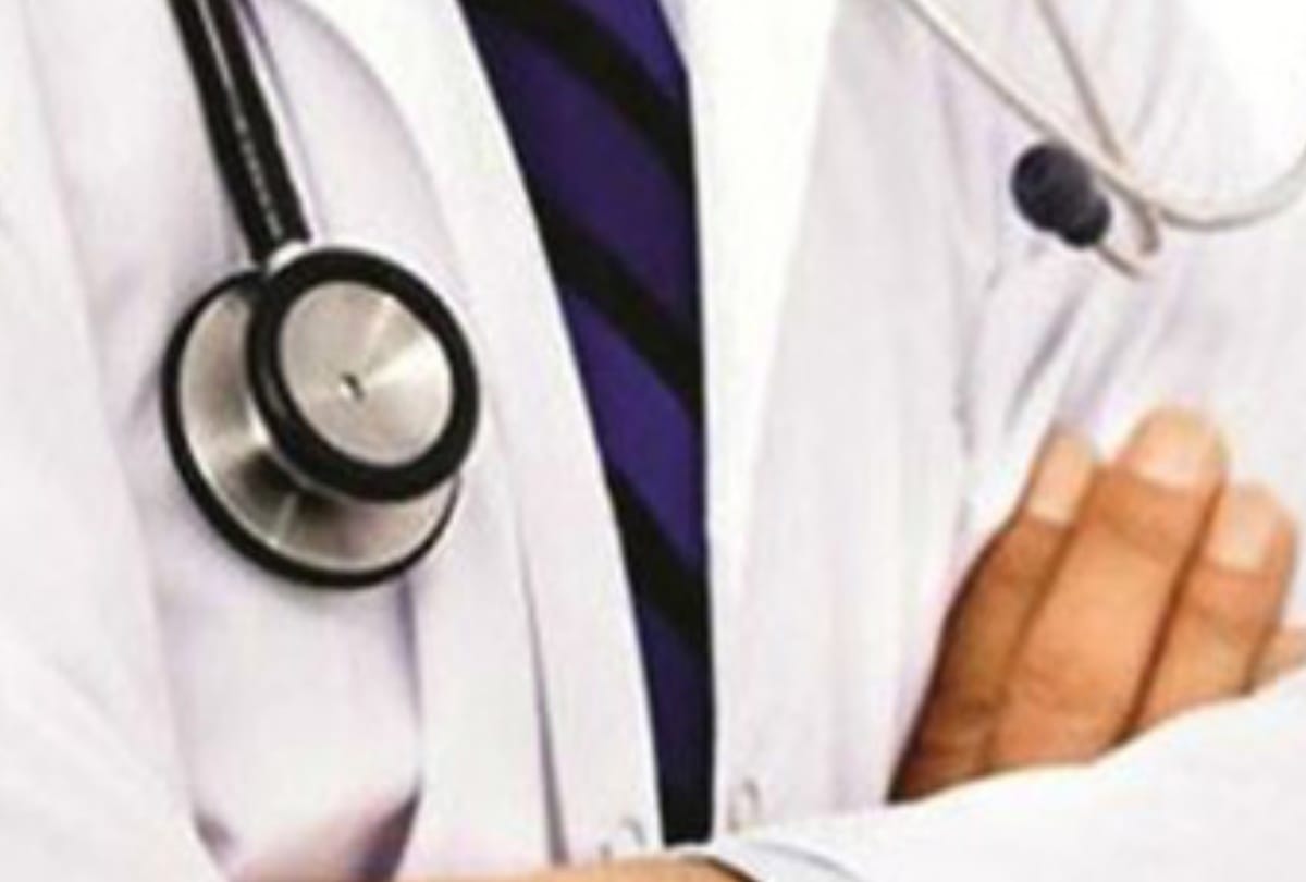 25 percent patients of schizophrenia try to commit suicide