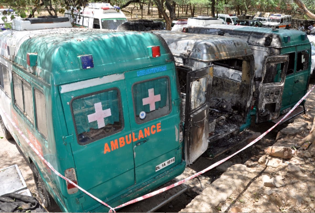 two ambulance and one man burnt due to mosquito coil
