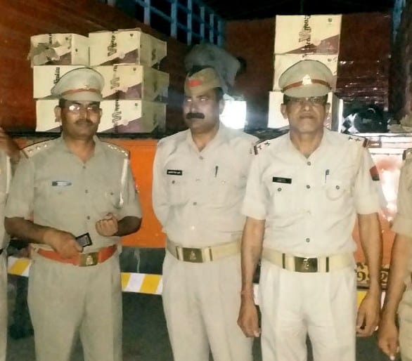 DCM found with chamber full of liquor