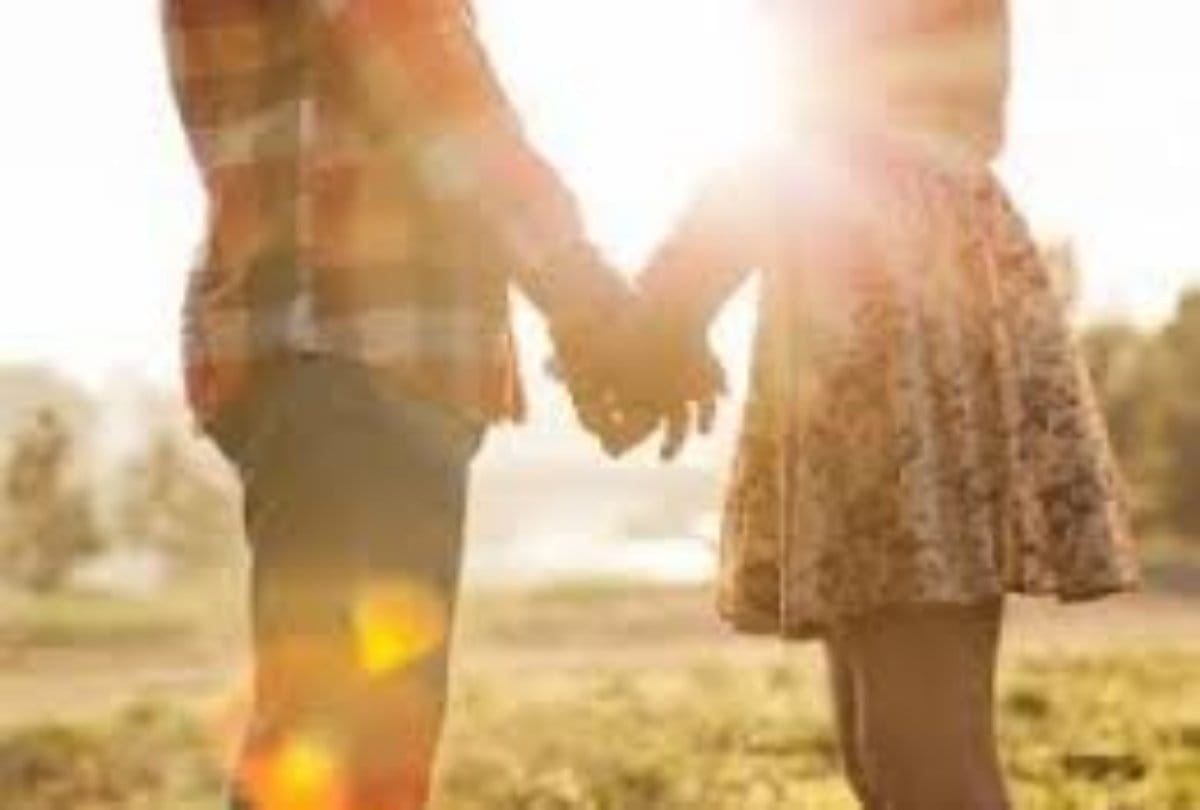 Triangle love story end in a train at chhattisgarh