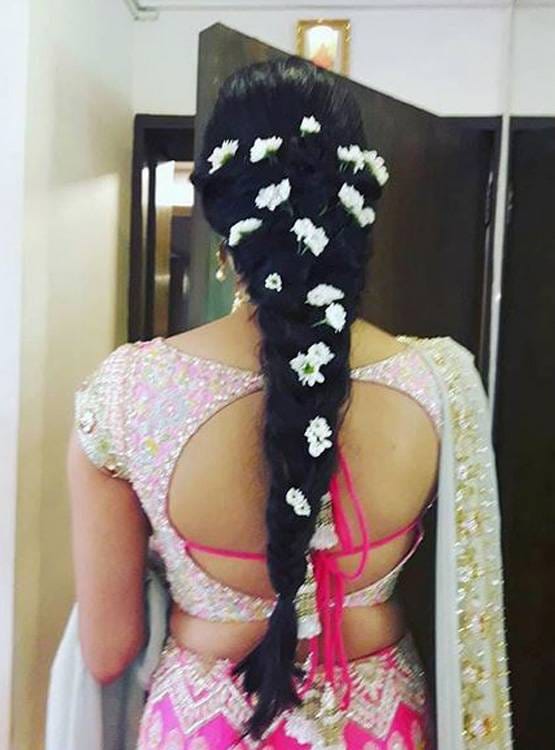 jahnvi kapoor looked beautiful at sonam kapoor wedding