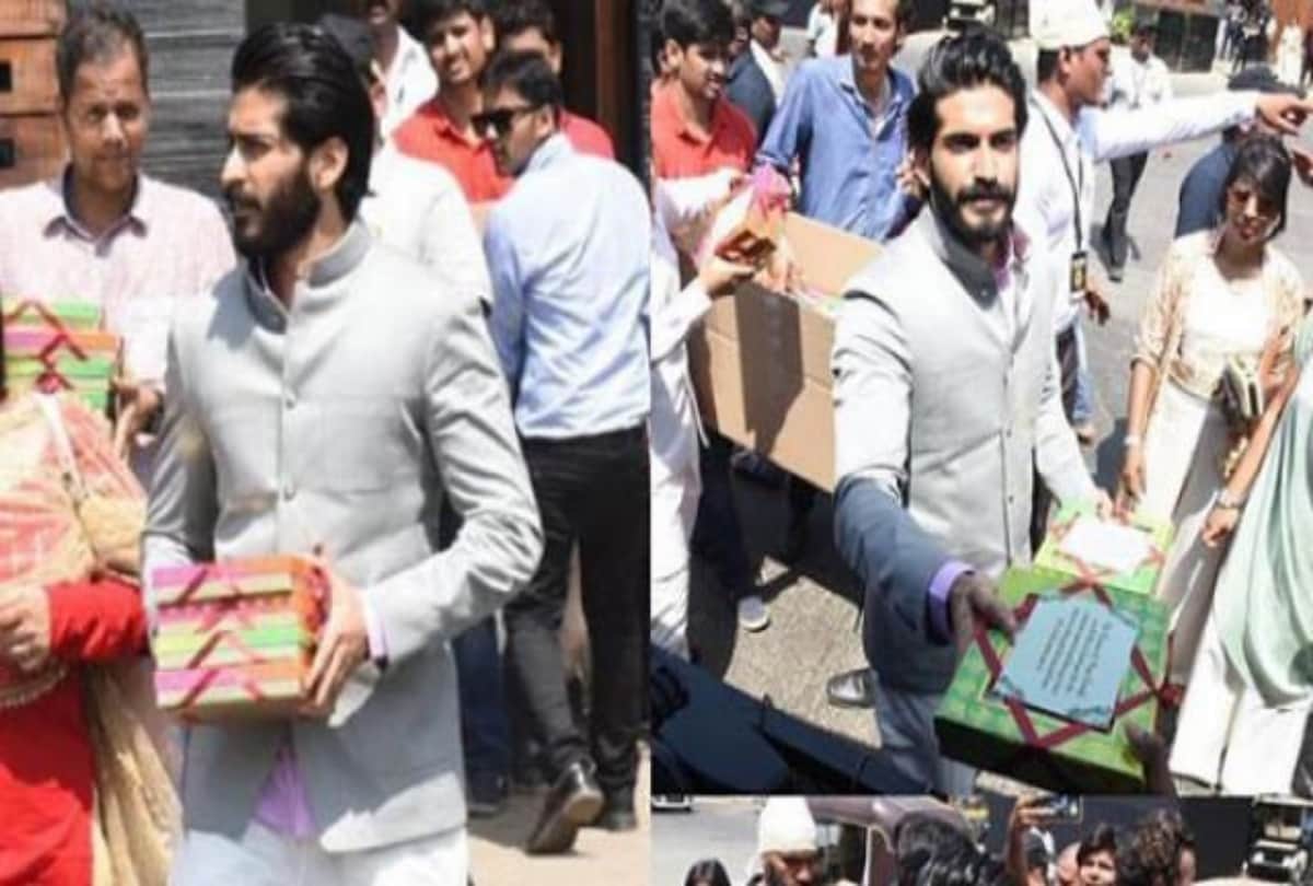 sonam kapoor wedding brother Harshvardhan Kapoor distributed sweets to media