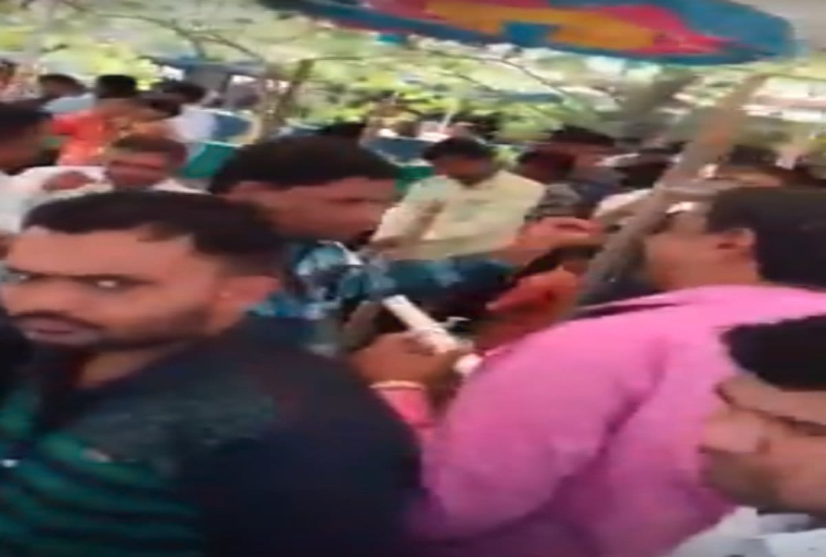 Video viral of a sugarcane juice party where juice served through pipeline