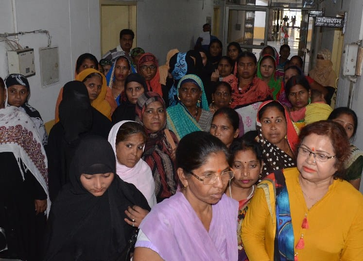 Teen talaq victims to ply e rickshaw
