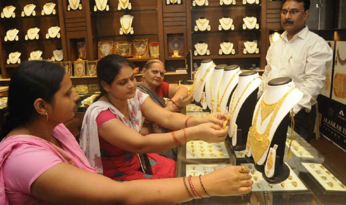 in world economy indian billionaires will shine with stake of 200 percent