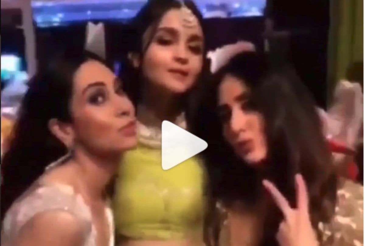 kareena kapoor pose with her sister karishma and friend alia bhatt