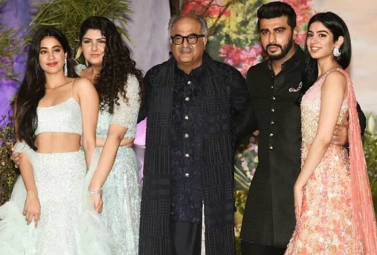 boney kapoor and sridevi all child together in one frame