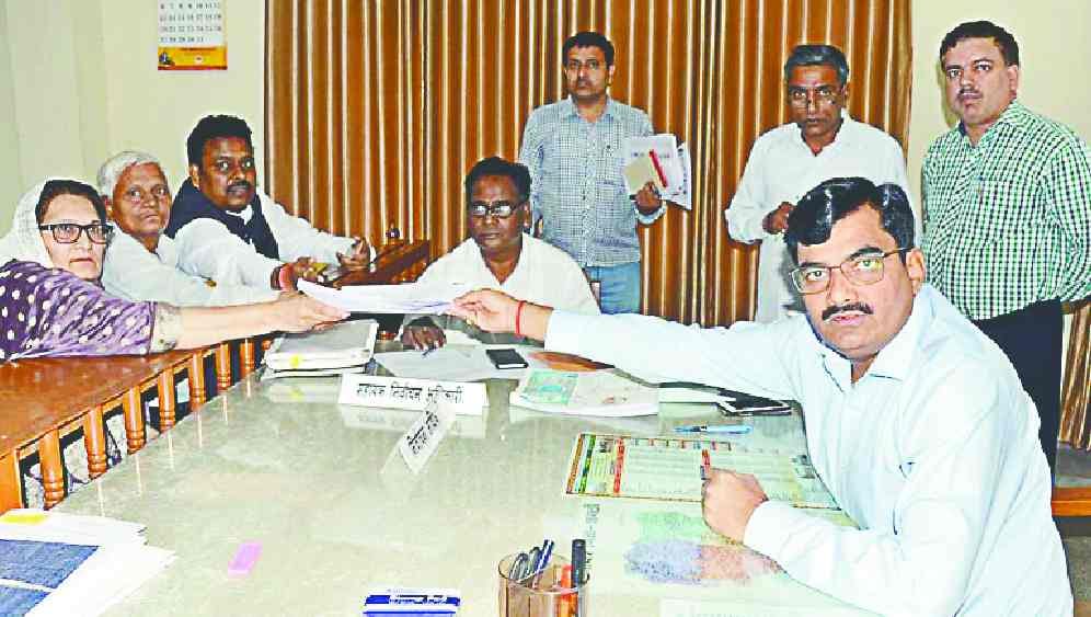 Four nominees, including Tabassum Hassan, filed nomination papers.