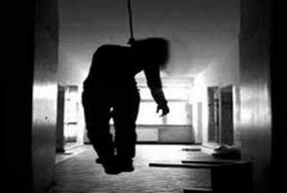 girl commits suicide after atm fraud in dwarka