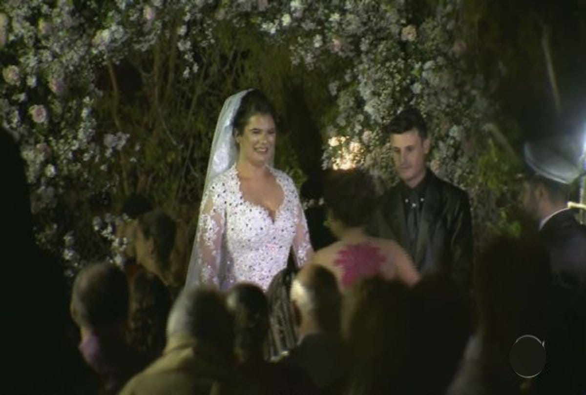 Chopper crashes carrying bride for wedding 