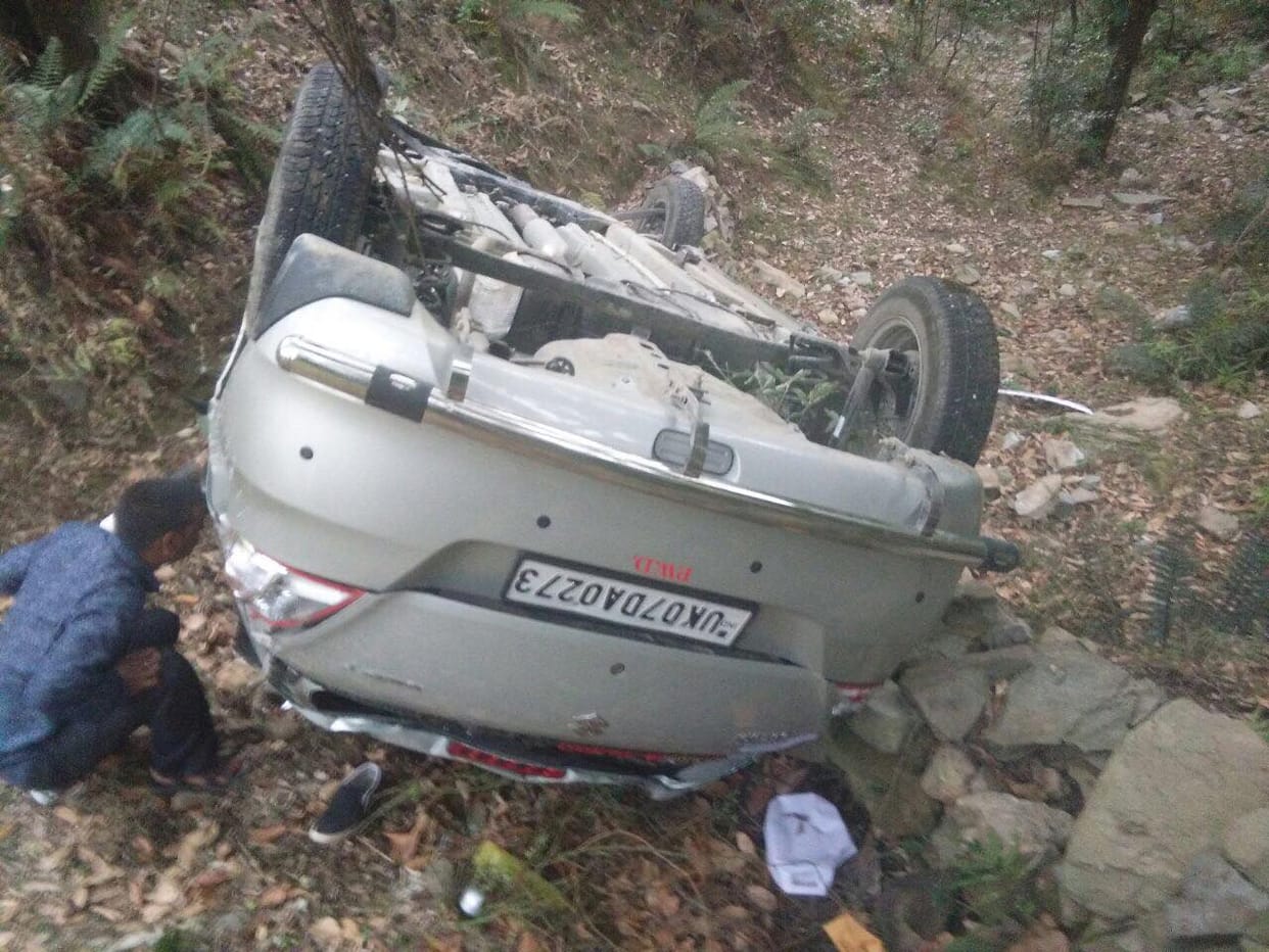 car accident in tehri, five injured