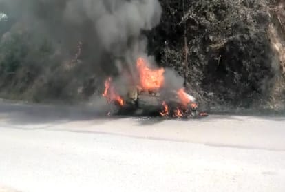 car on fire on Chandigarh-Manali highway in Banar bilaspur