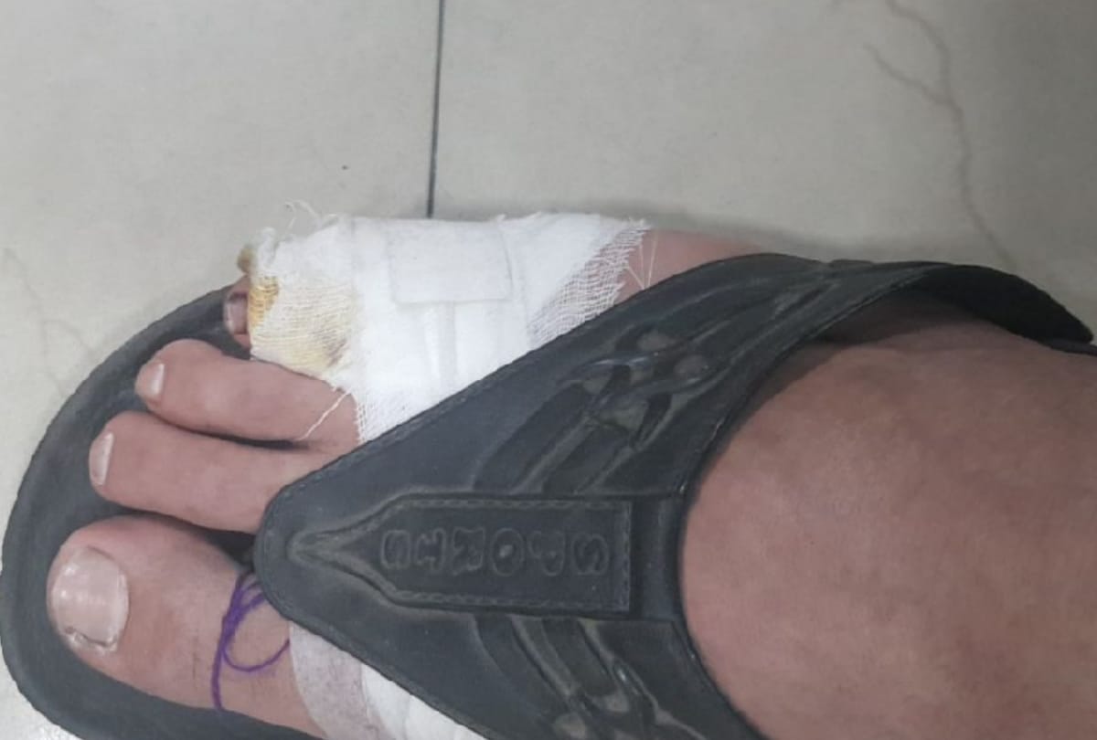 delhi police cops beats businessman family allegedly assault their woman 6 suspend in delhi