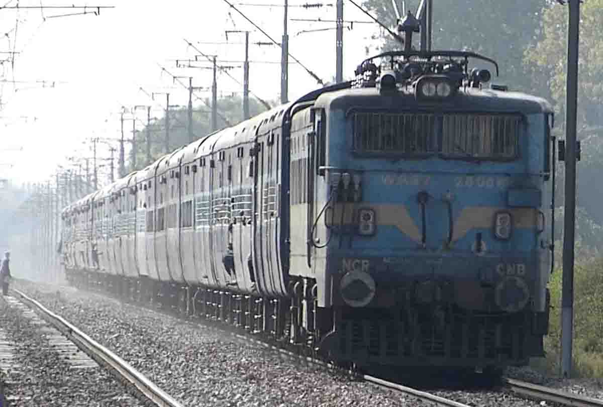 Kota-Patna Express Train invisible before reach at Kanpur 