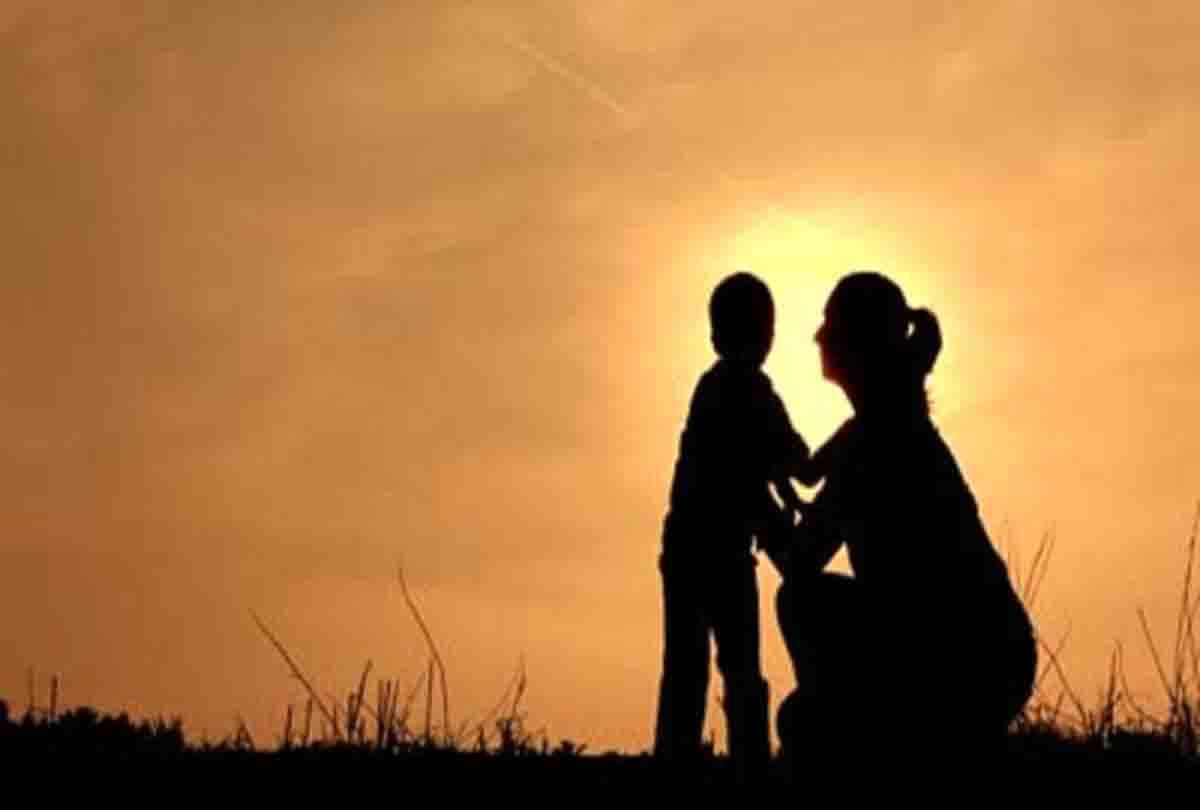 Son's duty to maintain mother in old age says court