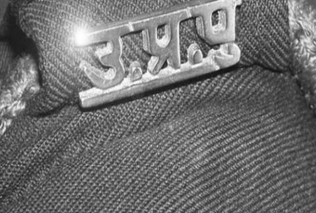 Police found one lakh rupee from thieves shoe