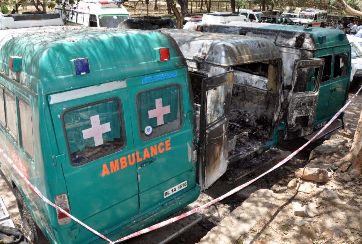 two people sleeping in delhi ambulance burn alive by fire from mosquito coil