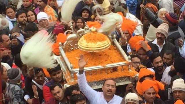 gold chatra photos badrinath dham, dehradun