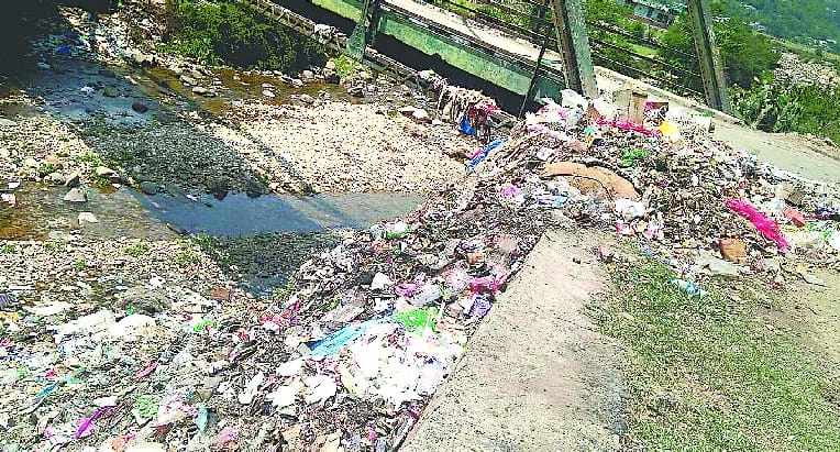 Garbage being deposited at Kosi and Sai river in Someshwar