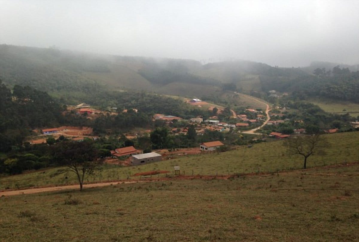 Mysterious town where three hundred Brazilian women looking love
