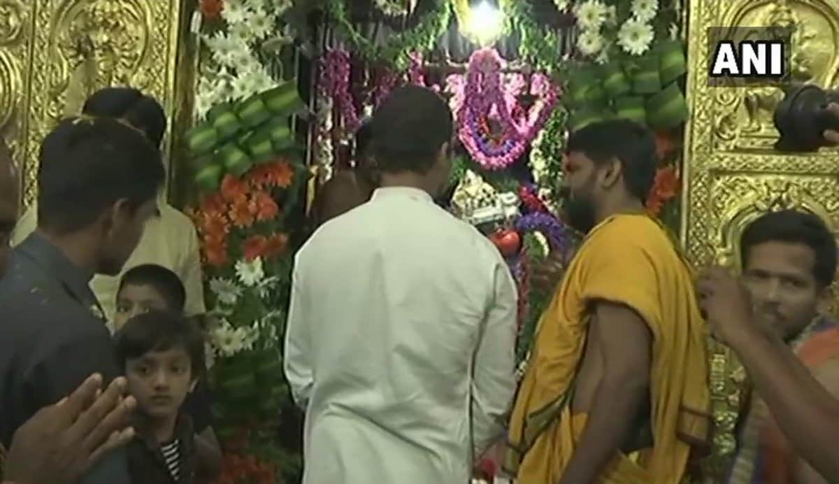 Karnataka Election: Congress President Rahul Gandhi visited Temple, Dargah in Bengaluru