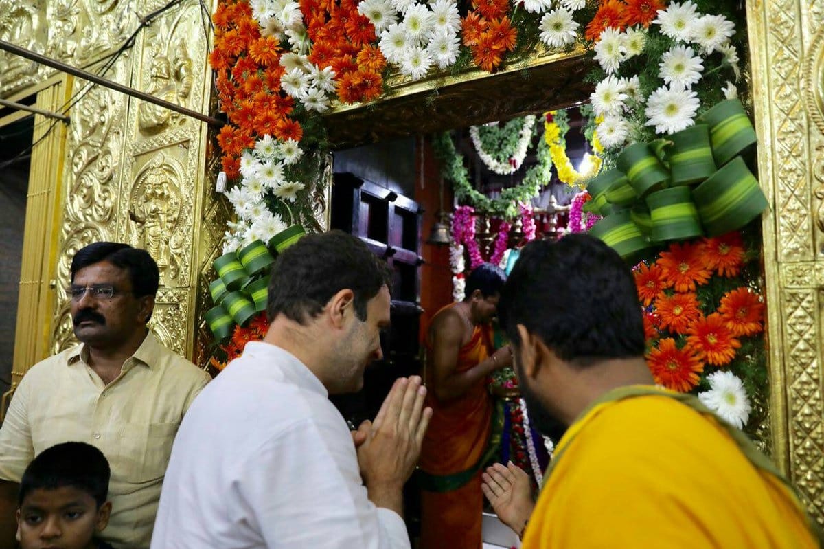 Karnataka Election: Congress President Rahul Gandhi visited Temple, Dargah in Bengaluru