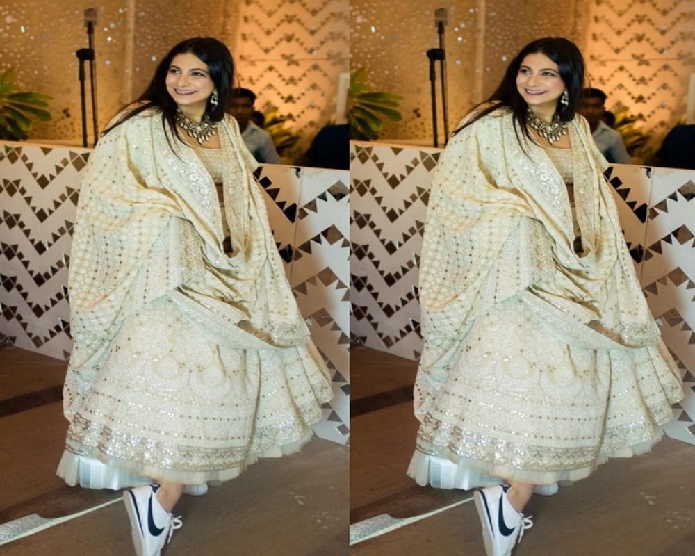 These celebrities comes in shoes for attending sonam kapoor and anand ahuja wedding functions
