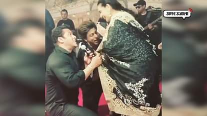 salman khan and shahrukh khan having fun with sunita kapoor at sonam anand reception 