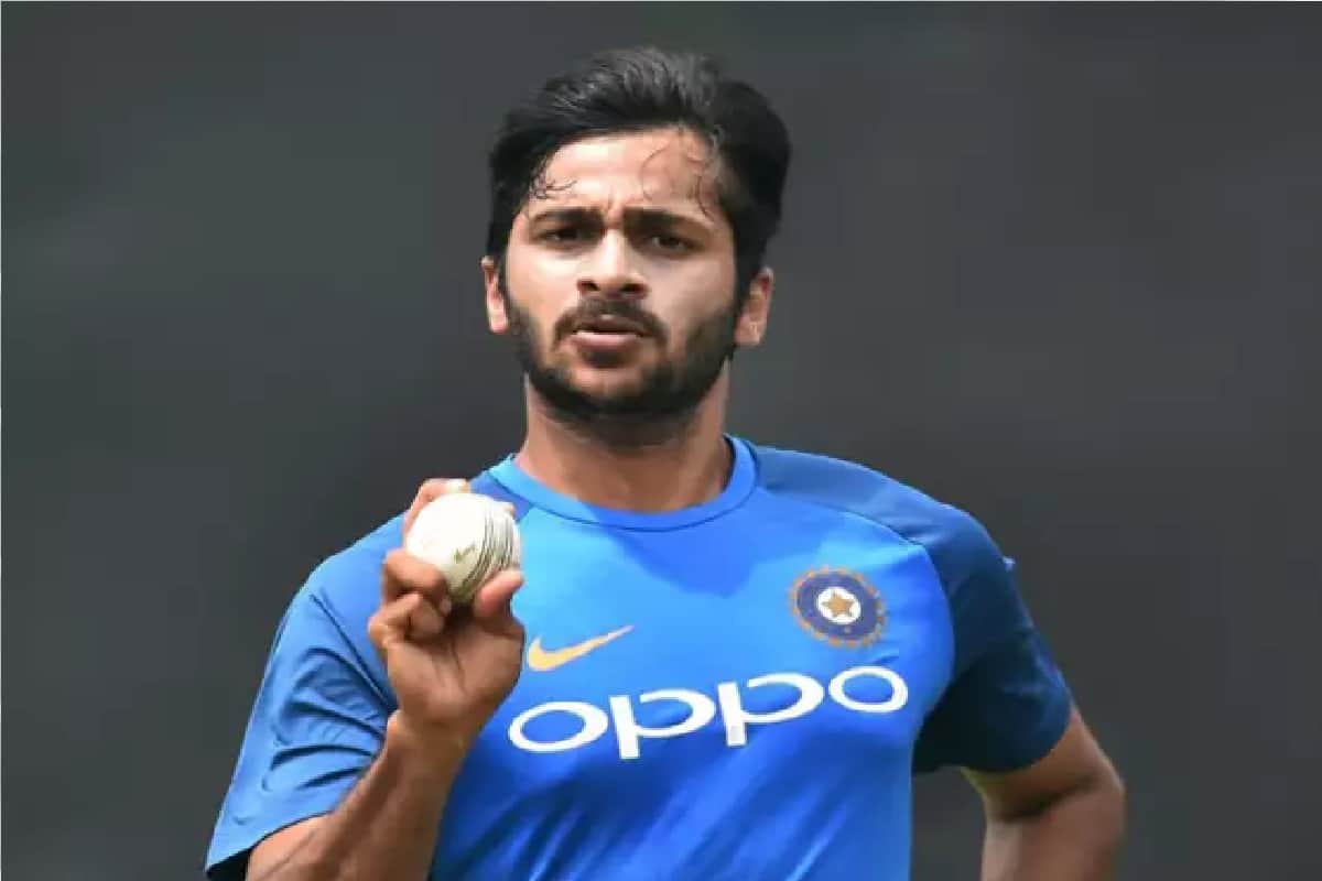 shardul thakur parents injured in road accident