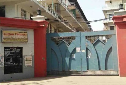 Raid of two hundred income tax officers in Kanpur
