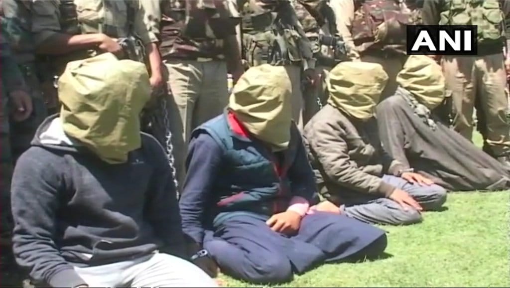 Four LeT terrorists arrested and Grenade attack in Pulwama Jammu And Kashmir