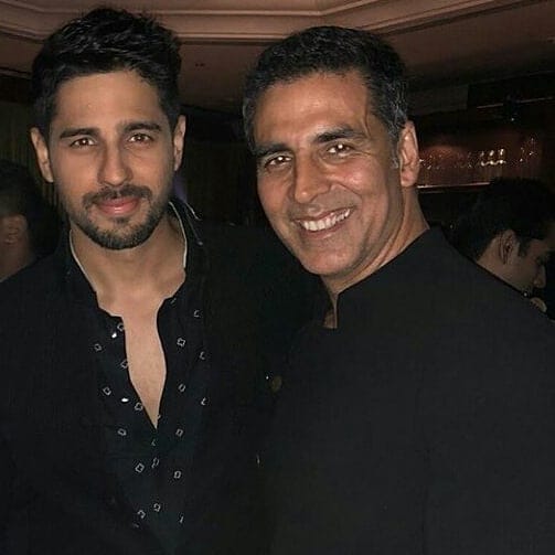 Watch Akshay Kumar Dancing With Anil Kapoor In Sonam Kapoor Wedding Reception