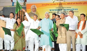 Two more trains to Allahabad after Hamsafar