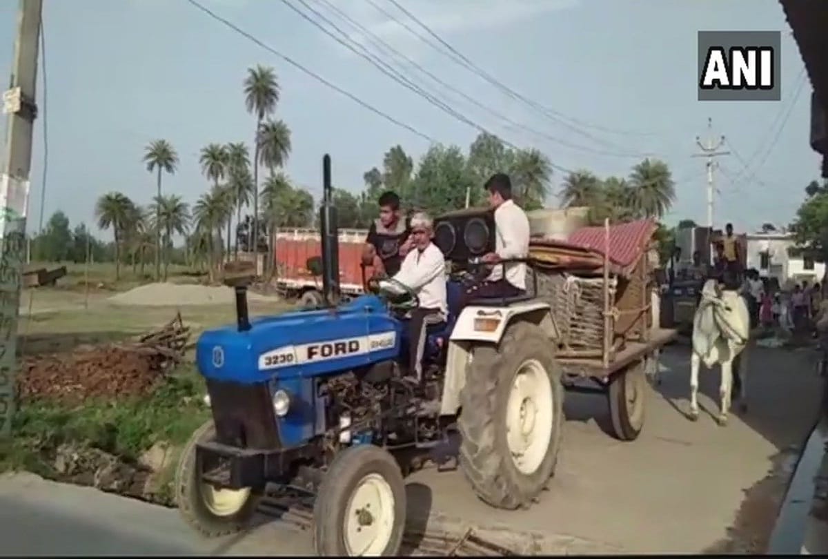 Bijnor Loudspeaker removed from devasthal hindu leave Garavpur village in protest