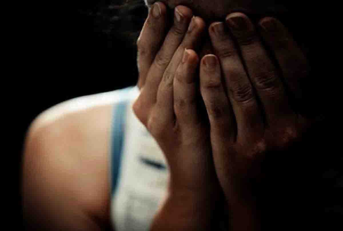 Teacher used to obscene behavior with girl