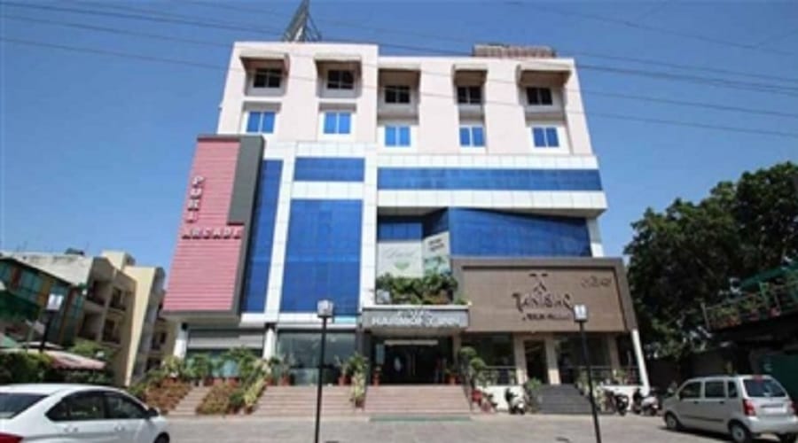Hotel harmony auction will be examined in Mumbai, A trader has bid 23 crores