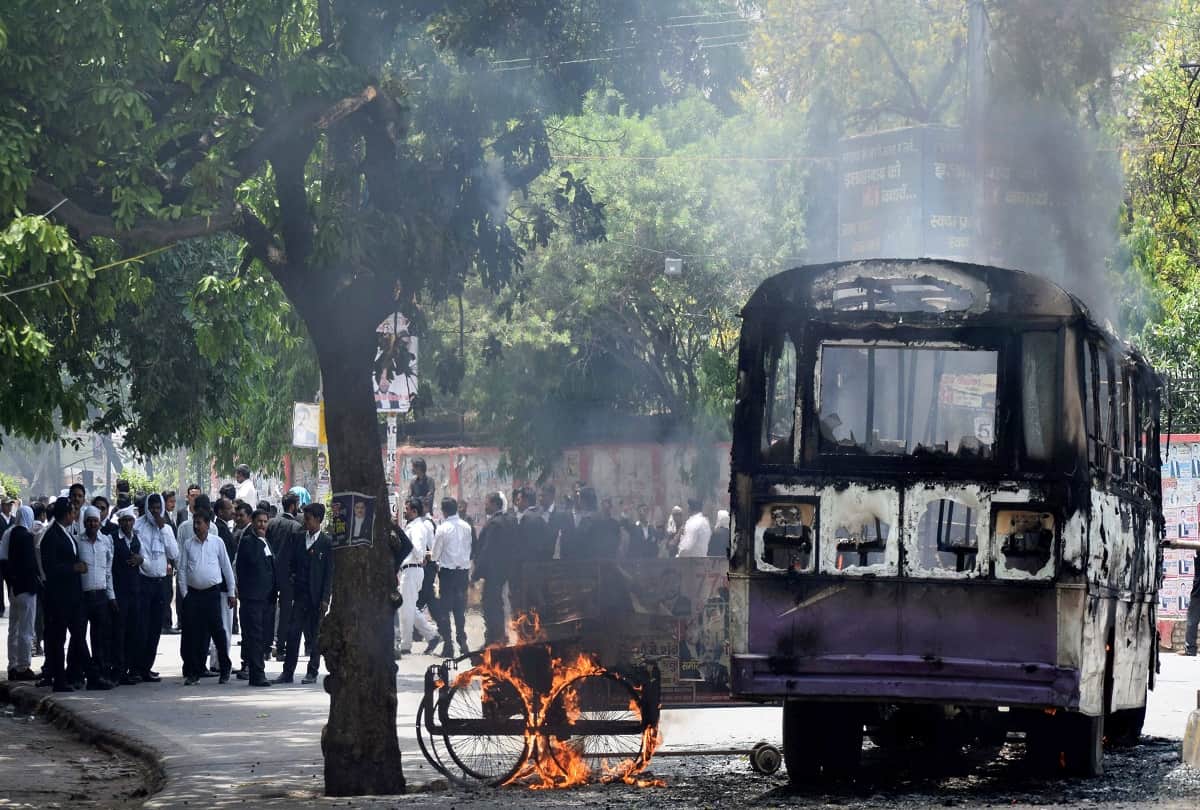 Lawyer Rajesh Srivastava was shot dead in Allahabad Manmohan Park
