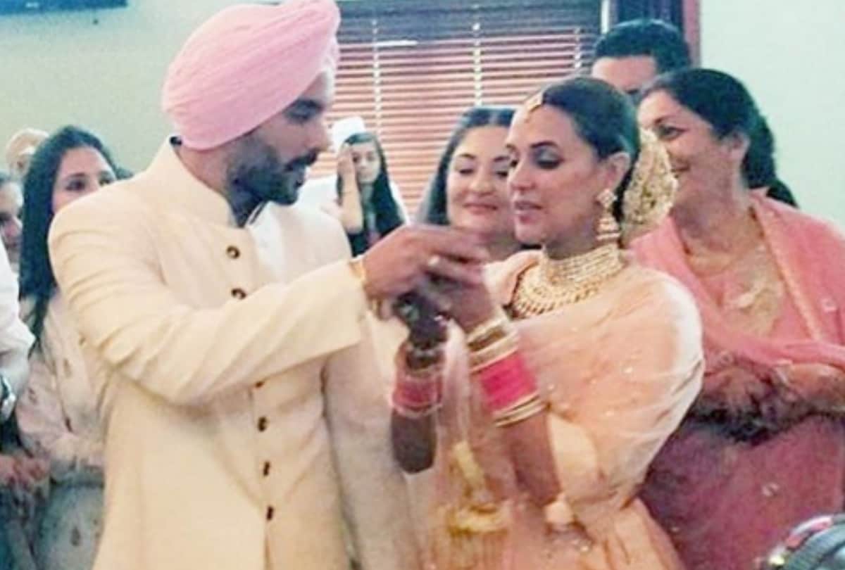 Neha Dhupia and Angad Bedi spotted at Delhi airport before leaving for honeymoon 